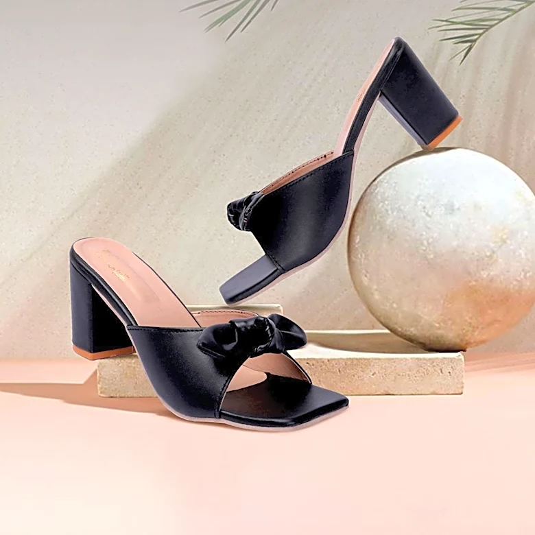 High-Heel Mules Become Summer Fashion Highlight