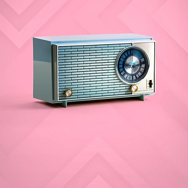 Retro Audio Gadgets Blend Old and New Technologies