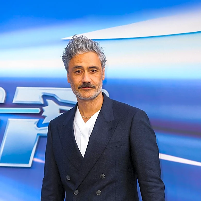 Taika Waititi to Host amfAR Venezia Gala, Highlighting Global Health Efforts