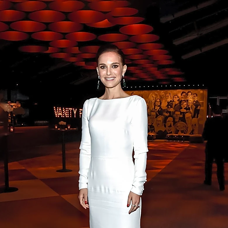 Natalie Portman Steps Out for Rare Date Night Amid Pregnancy