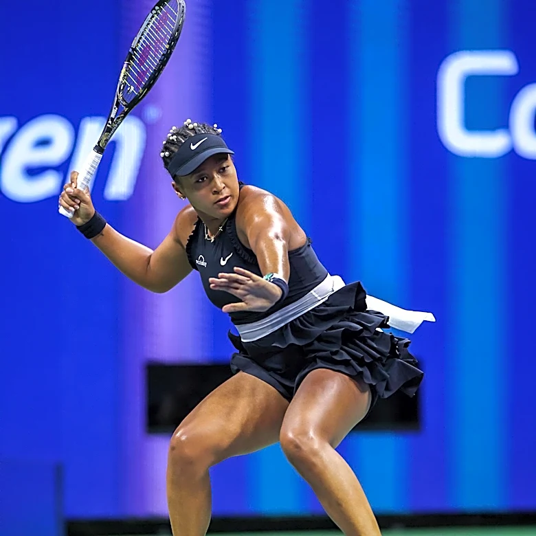 Naomi Osaka Advances to Canadian Open Quarterfinals, Faces Crowd Challenges