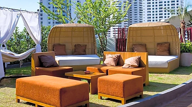 Z Bar in Chicago Offers Global Flavors with Rooftop Views