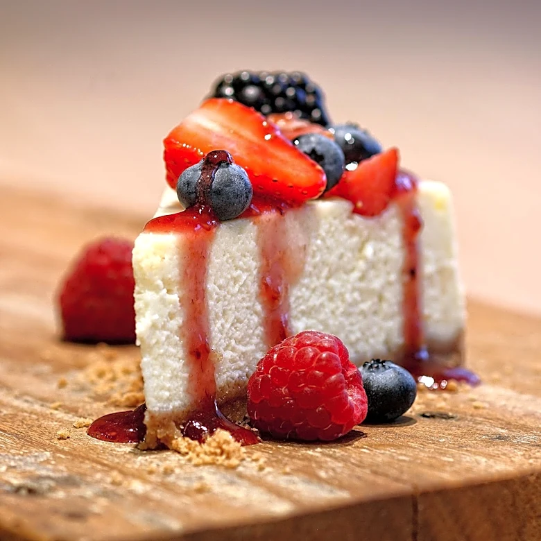 Lil Daddy’s Cheesecakes Co. Wins Best Bakery in Metro Detroit