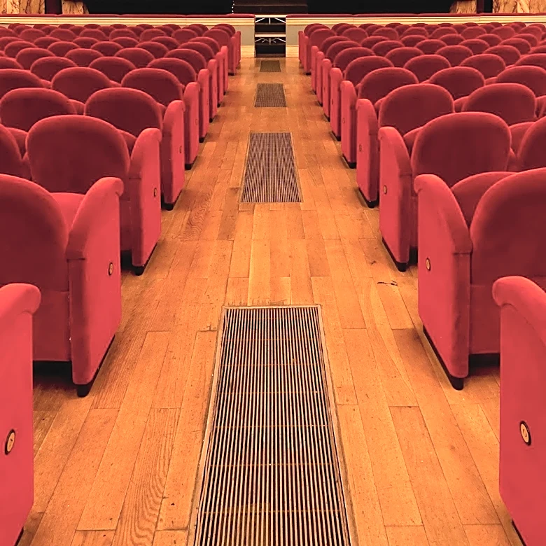 Italian Prisoners Find Rehabilitation Through Theatre