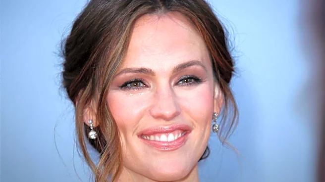 Jennifer Garner Embraces Hybrid Sandal Trend with Chanel