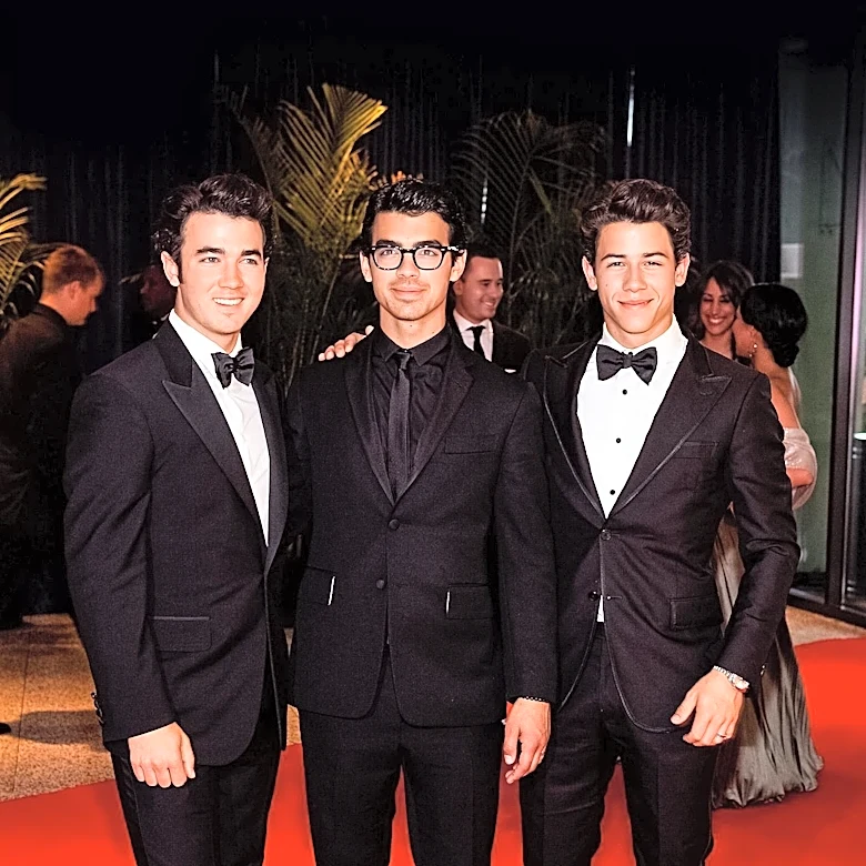 Disney+ and Hulu to Stream Video Podcasts from Jonas Brothers and 'Scrubs' Stars