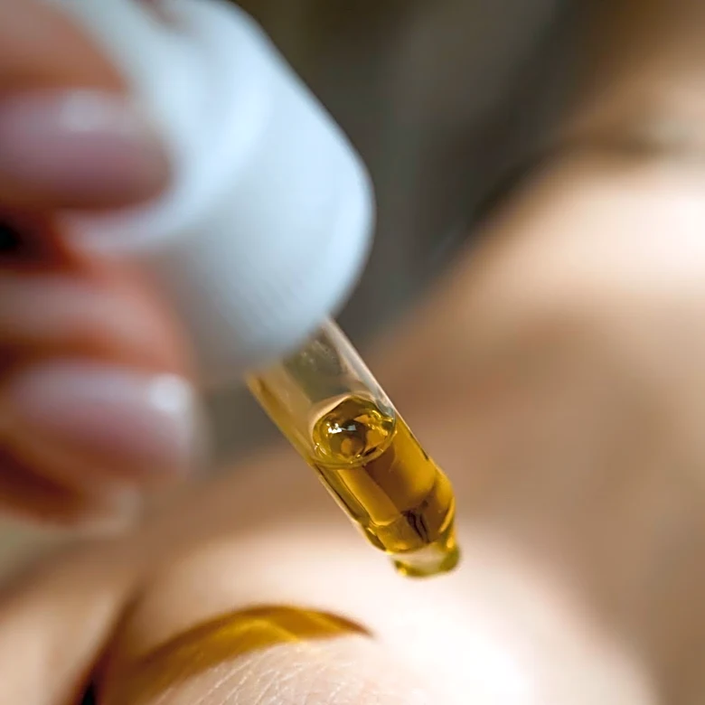 Expert Tips for Using Face Oil: Avoid Common Mistakes for Healthy Skin