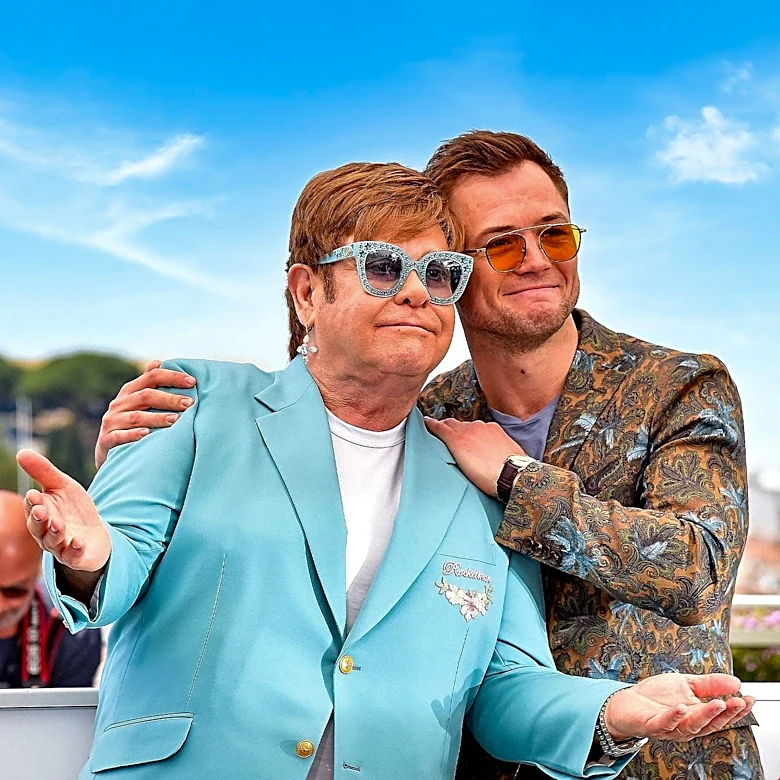 Taron Egerton Discusses Avoiding Reviews for Netflix Thriller 'Apex'