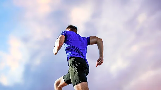 Physical Therapist Recommends Strategies to Protect Knees for Runners