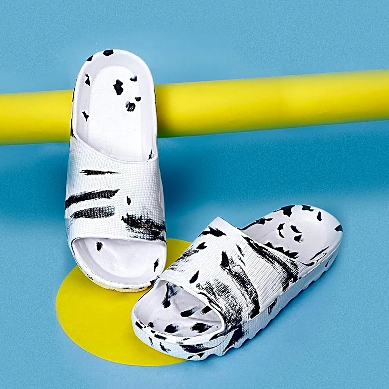 NBC Select Editors Review Crocs Miami Sandals: Comfort and Design Evaluated