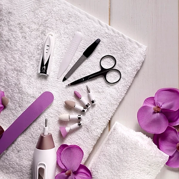 Importance of Wrist Support in Manicure and Lash Stations for Health and Business