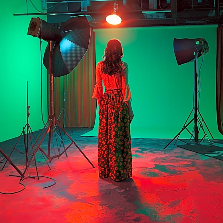 Maria Fernanda Cândido Stars in Luiz Fernando Carvalho's 'Lost Objects'