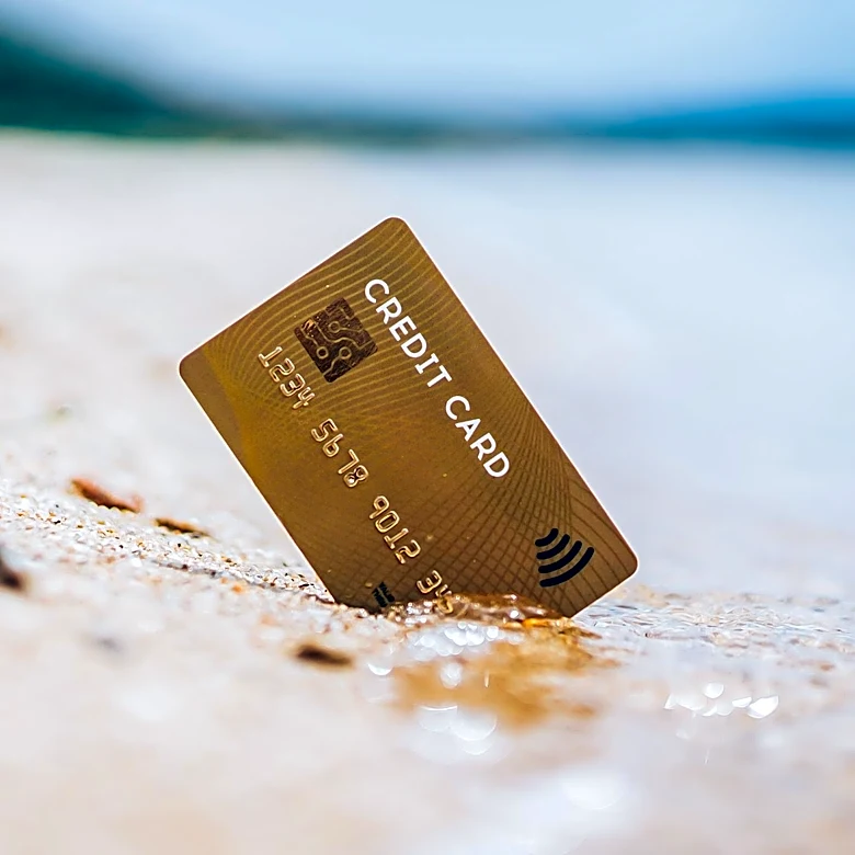 Federal Reserve Bank of New York Reports Rising Credit Card Delinquency Rates Amid Economic Concerns