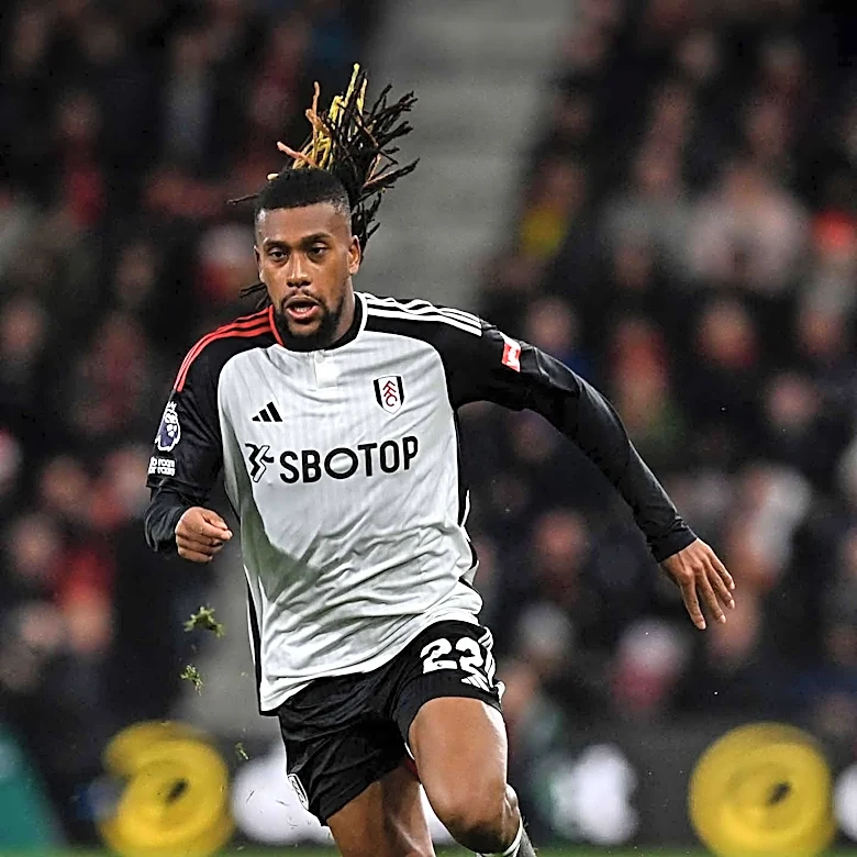 Fulham Signs Shea Charles in Record Northern Irish Transfer