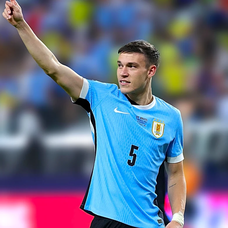 Houston Dynamo Acquires Uruguayan Defender Marcelo Saracchi