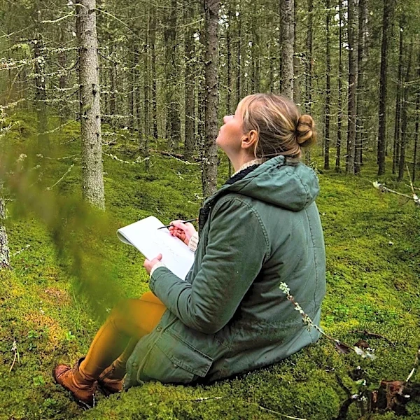 Forest Therapy Guide Promotes Shinrin-Yoku for Stress Relief and Mental Clarity