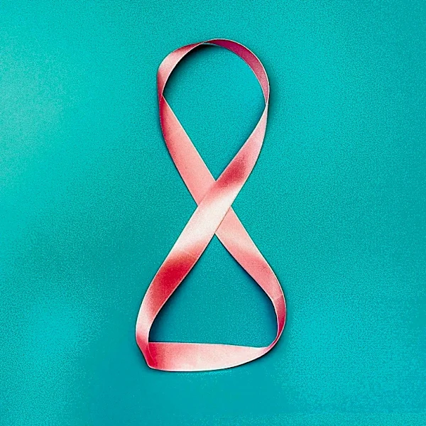 Lucy Davis Shares Her Battle with Stage 4 Breast Cancer, Advocates for Health Awareness