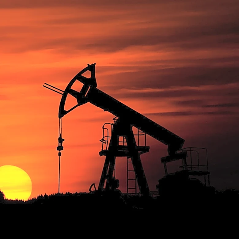 Oil Prices Surge Amid U.S.-Iran Tensions, Impacting Global Markets