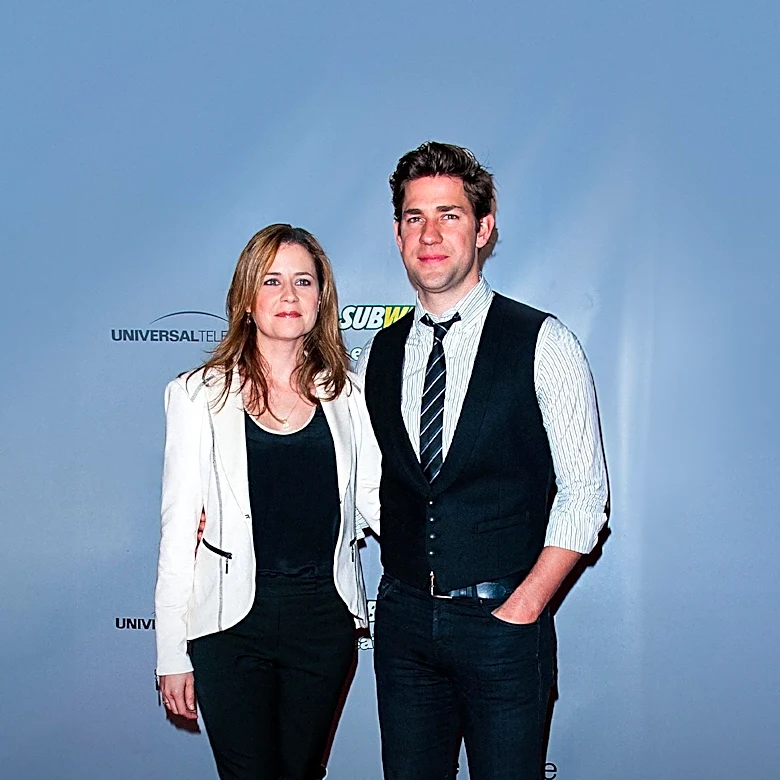 Jenna Fischer and Others Support Lucy Davis Amid Cancer Diagnosis