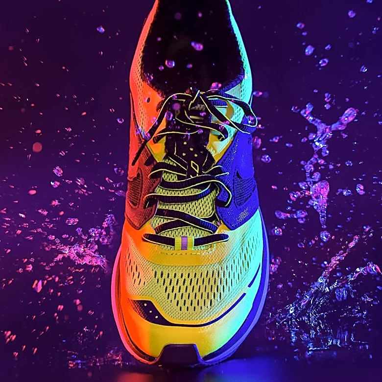 While On Earth Launches New Running Shoe with Versatile Features