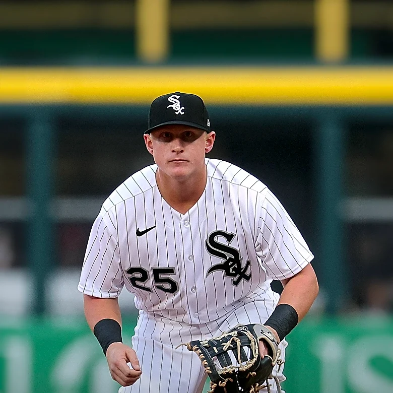 White Sox's Bullpen Falters in Extra-Inning Loss to Reds