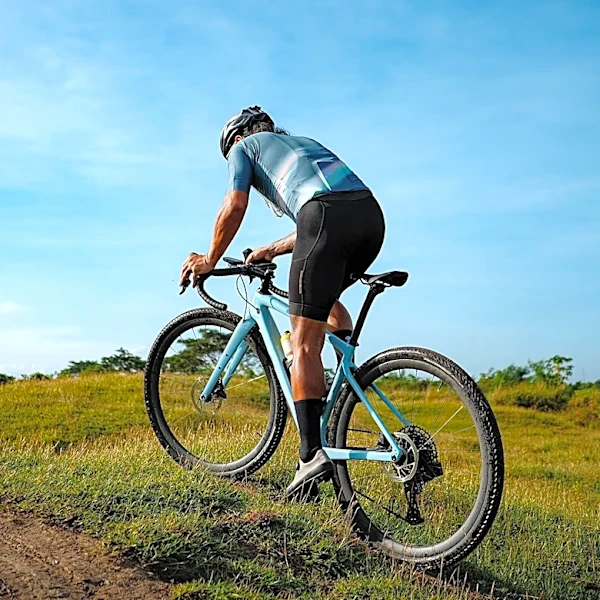 Rosa Klöser's Innovative Shifter Placement Enhances Gravel Racing Aerodynamics