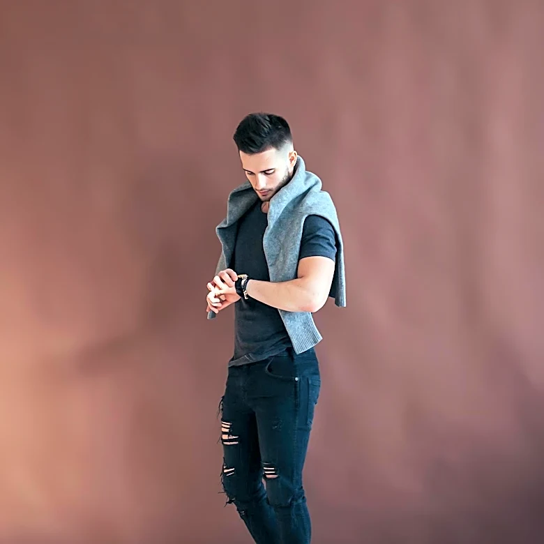 Fashion Subcultures Influence Mainstream Trends with Ripped T-Shirts