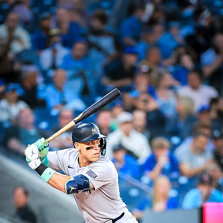 Yankees Overcome Mariners with Grisham's Two Home Runs in 10-5 Victory