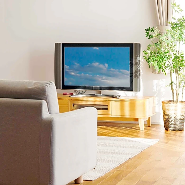 Frasier's Set Design: A Catalyst for 1990s Minimalism in American Homes