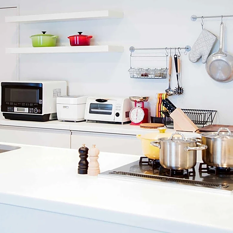 Kitchen Decluttering: Essential Items to Retain for Cost Efficiency