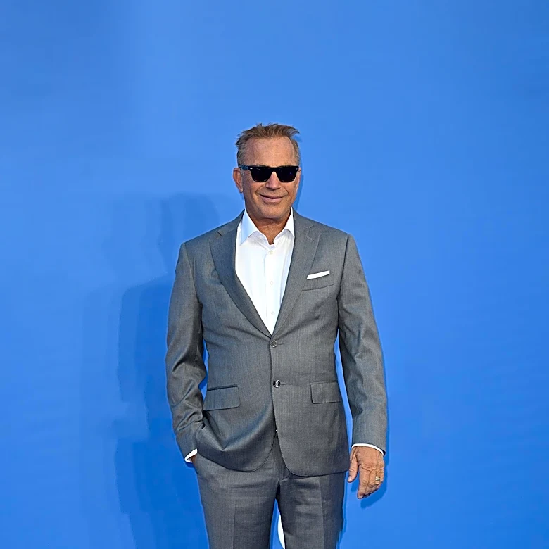 Kevin Costner and Connie Nielsen Star in '3 Days to Kill' on Prime Video