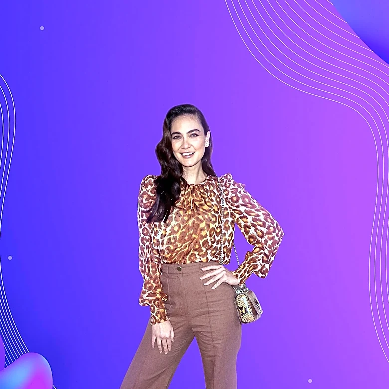 Celebrities Embrace Y2K Fashion Trends, Reviving Vintage Styles