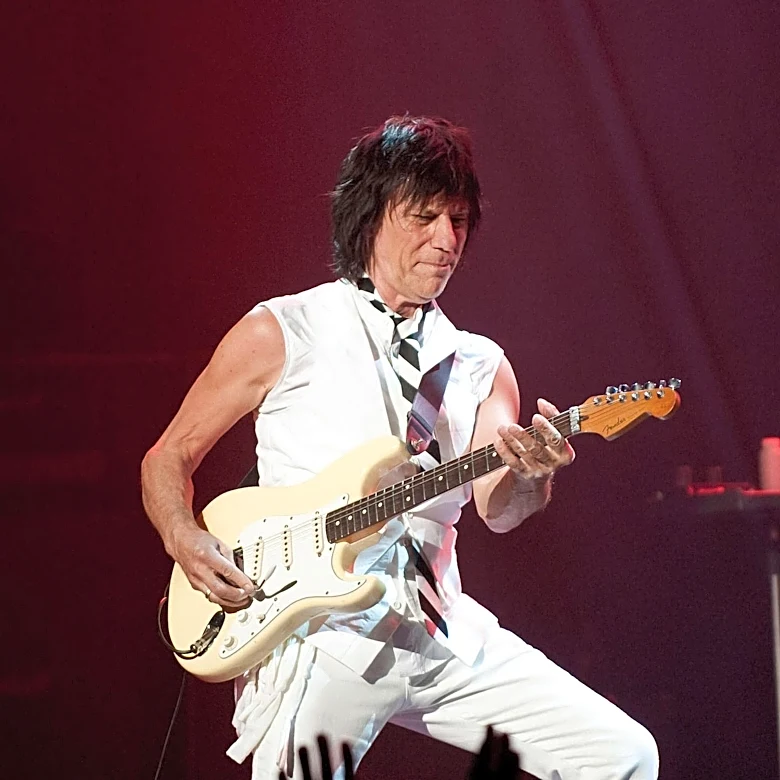 Jeff Beck Declines Bluesbreakers Offer, Pursues Rock Innovation