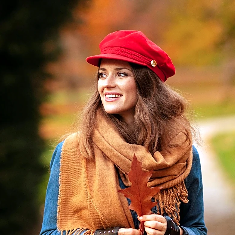 Lace-Trim Shorts: Styling Tips for Fall Fashion