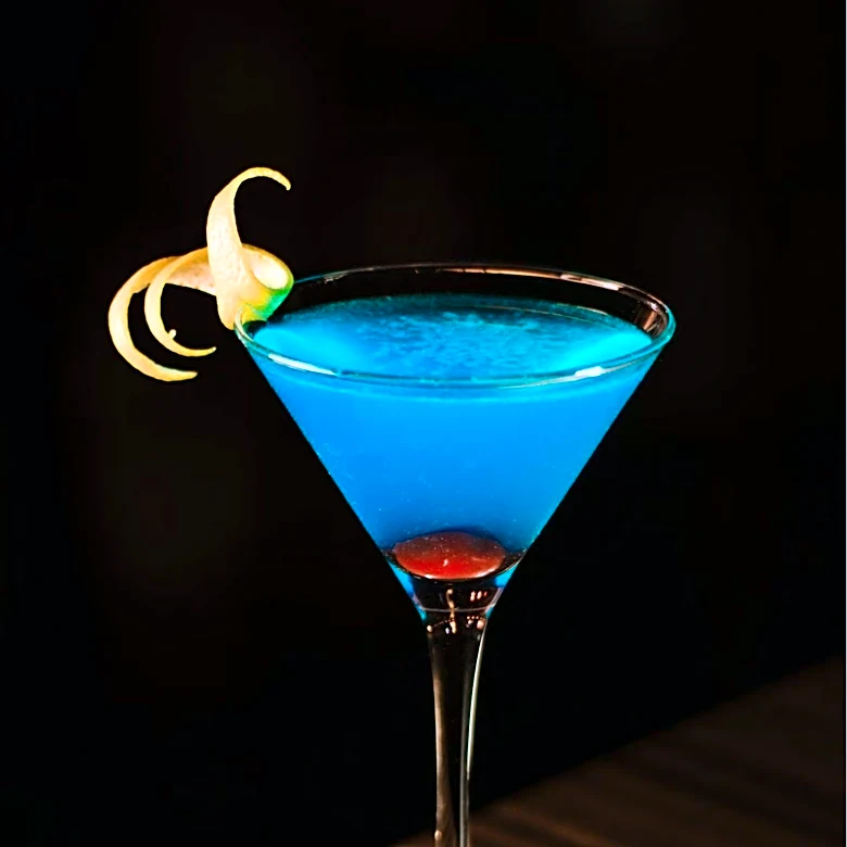 Yacht Club Cocktail Recipe Revives Classic Maritime Drink