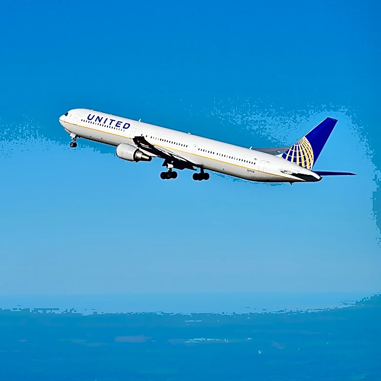 United Airlines Modernizes Aging Boeing 777 Fleet with Key Upgrades