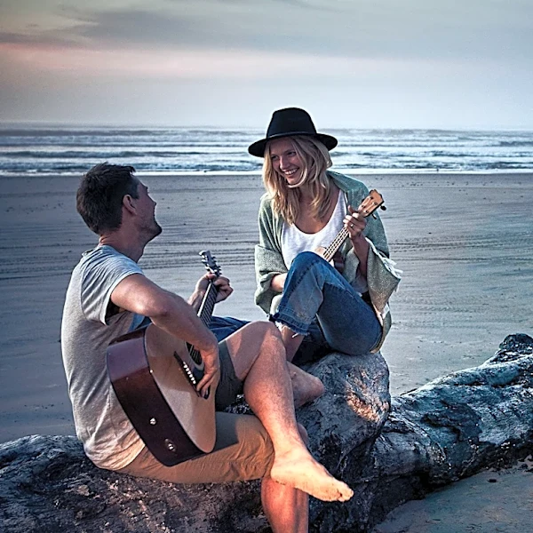 Carly Simon Reflects on Marriage to James Taylor in New Song 'Maybe I Never Loved You'