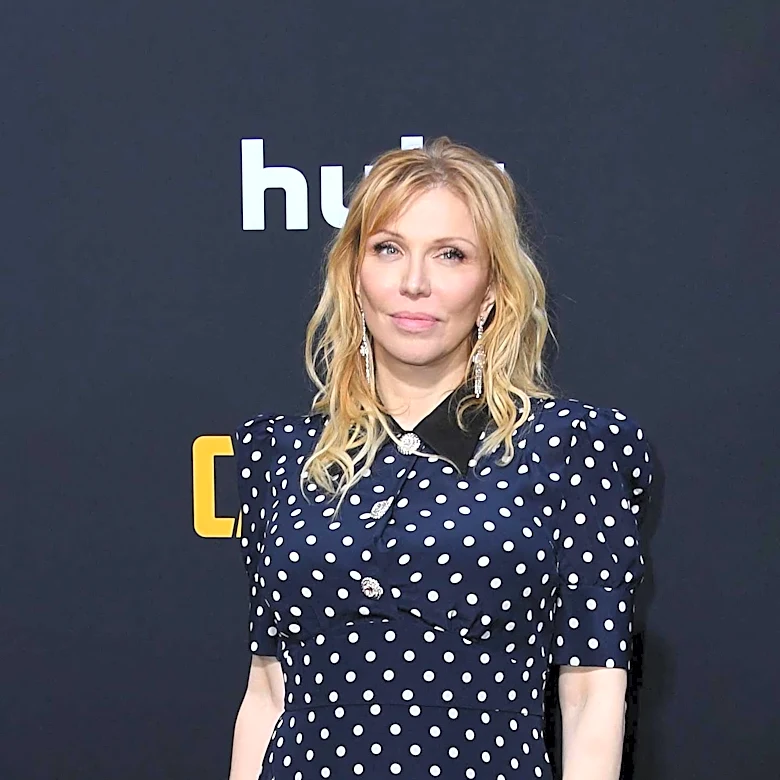 Courtney Love Announces Completion of New Solo Album, Details Past Health Crisis