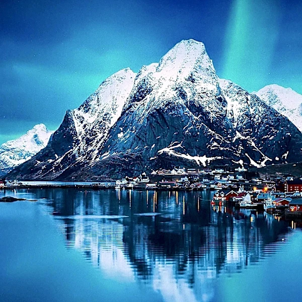 Tromsø Offers Prime Northern Lights Viewing and Winter Activities