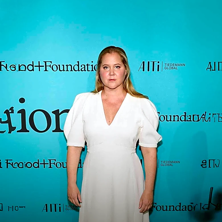 Amy Schumer to Star in and Produce New Break-Up Comedy 'Best Divorce Ever'