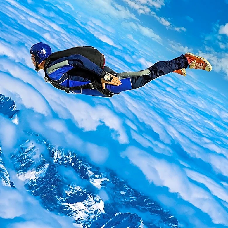 Amy McCulloch's 'Watch Her Fall' Follows a Sister's Search for a Missing Skydiver in Spain