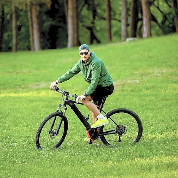 Post-Ride Cycling Stretches Recommended to Alleviate Tightness and Improve Flexibility