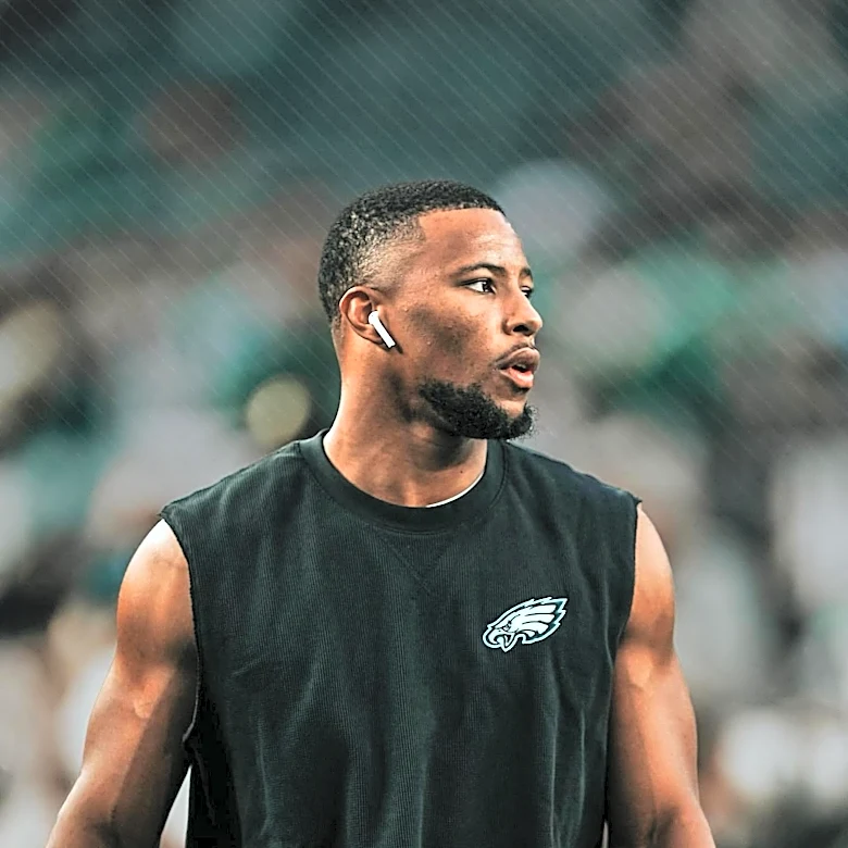 Eagles Wide Receiver DeVonta Smith Returns to Practice Following Hamstring Injury