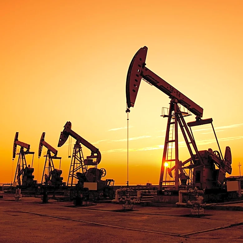 U.S. Shale Majors Prioritize Debt Reduction and Shareholder Returns Amidst Higher Oil Prices
