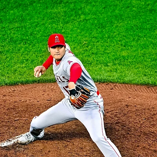 Shohei Ohtani Achieves 30th Home Run Milestone, Progresses in Pitching Rehabilitation