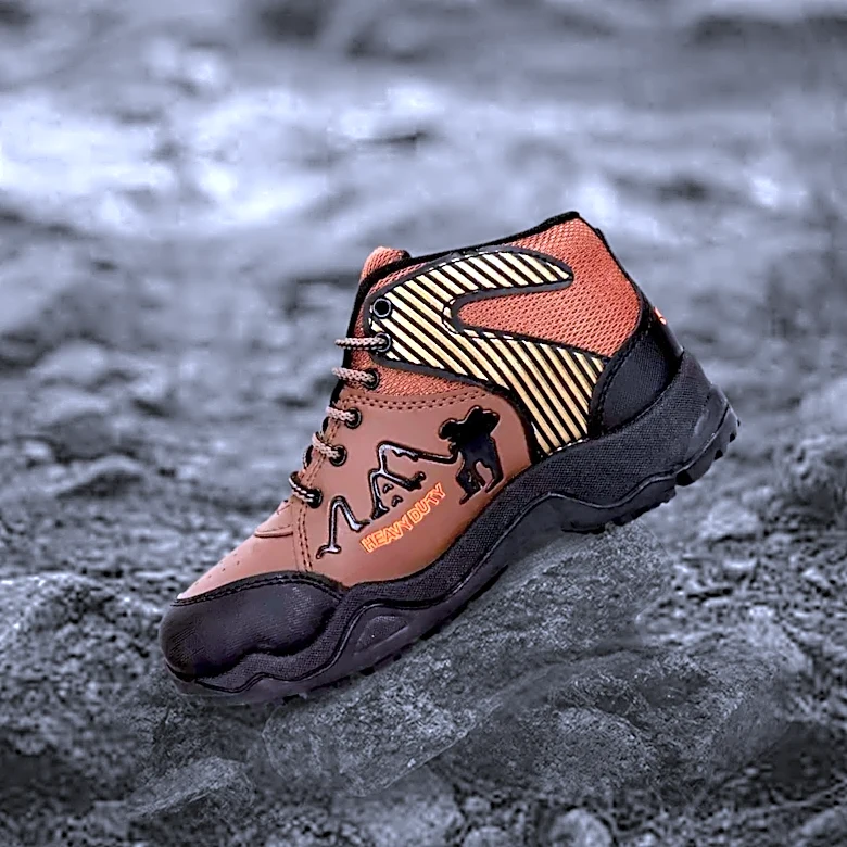 Nike ACG Zegama Hike Releases New 'Photon Dust' Colorway