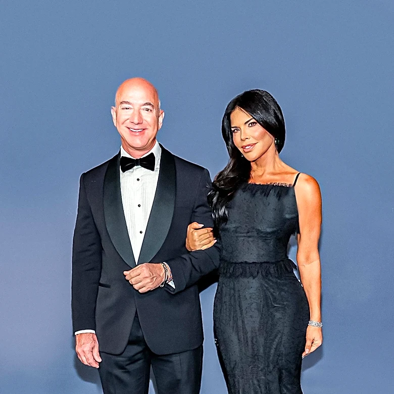Jeff Bezos and Lauren Sanchez Face Scrutiny for Indian Creek Country Club Membership