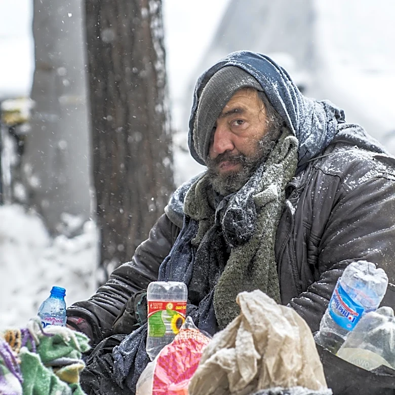 Director Stephanie Laing Explores Homelessness in New Drama 'Tow' Starring Rose Byrne