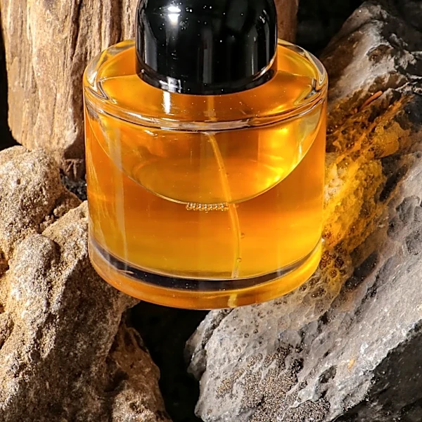 PHLUR's Missing Person Fragrance Gains Attention for its Unique 'Skin Scent' Profile