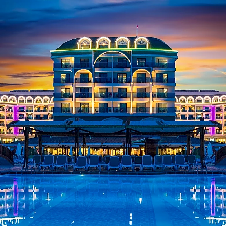 Zions Bancorporation National Association UT Increases Stake in Host Hotels Resorts Inc.